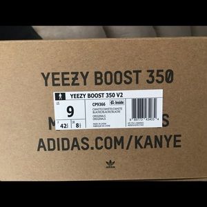 Yeezy Boost 350 V2 Triple White